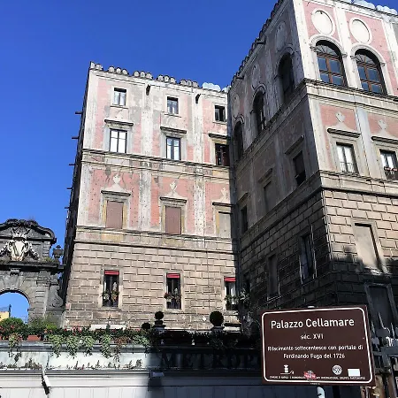 Medusa Chiaia 164 Nocleg ze śniadaniem