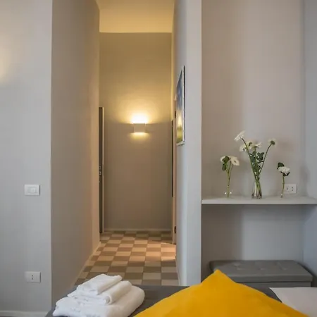Medusa Chiaia 164 Bed & Breakfast Naples