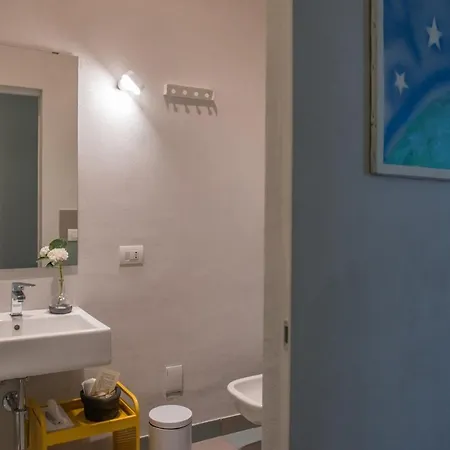 Bed & Breakfast Medusa Chiaia 164 *