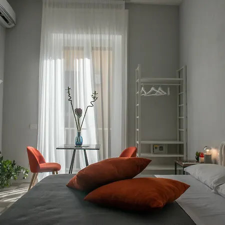 Bed & Breakfast Medusa Chiaia 164