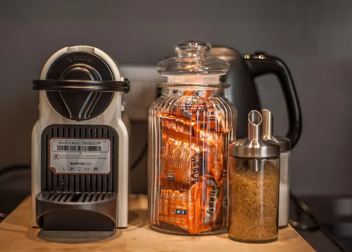 Medusa Chiaia 164 فندق مبيت وإفطار نابولي